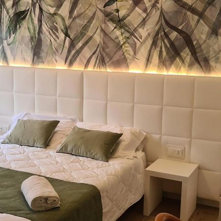 Hotel Eros Lignano Sabbiadoro Luaran gambar
