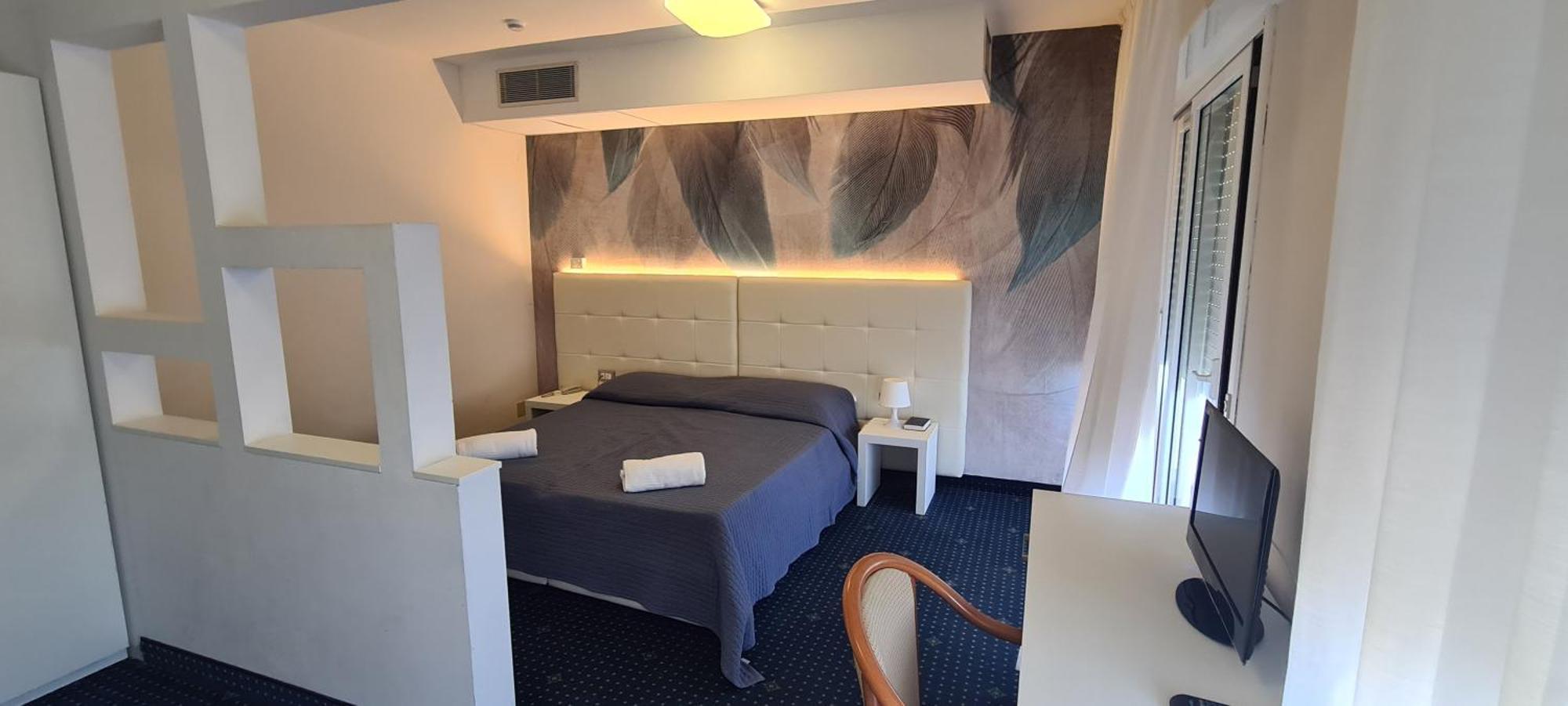 Hotel Eros Lignano Sabbiadoro Luaran gambar