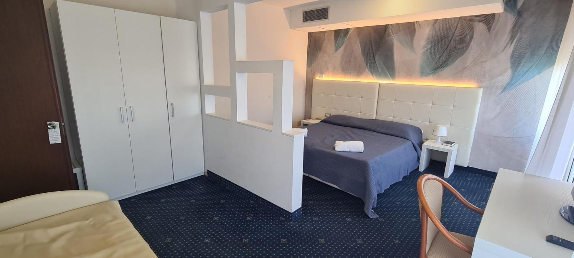 Hotel Eros Lignano Sabbiadoro Luaran gambar