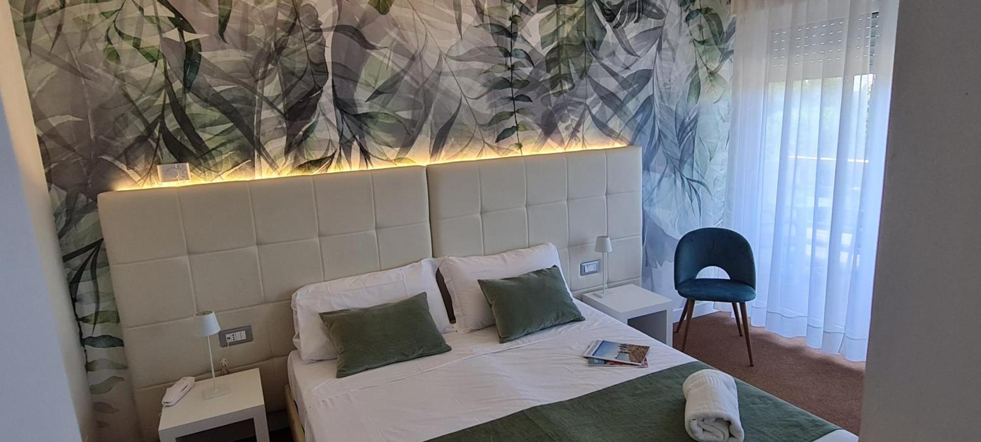 Hotel Eros Lignano Sabbiadoro Luaran gambar