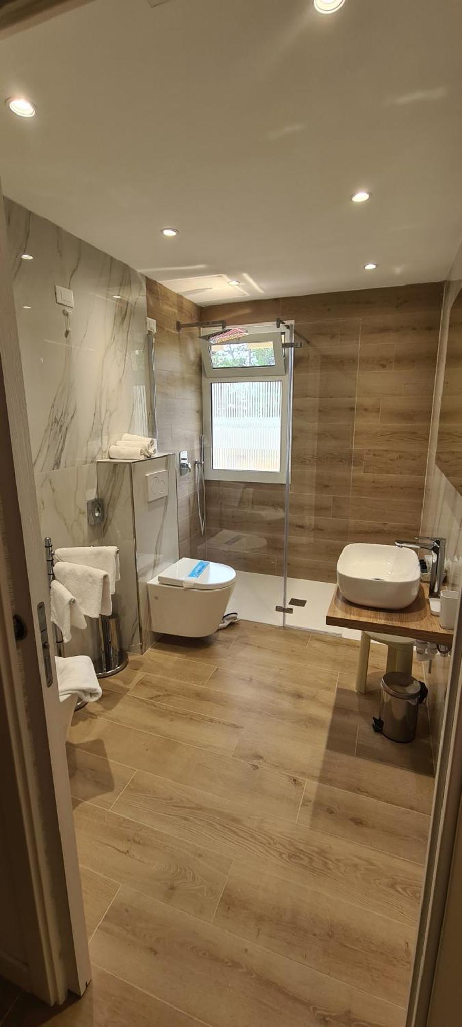 Hotel Eros Lignano Sabbiadoro Luaran gambar