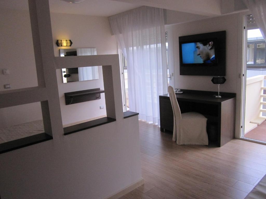 Hotel Eros Lignano Sabbiadoro Luaran gambar