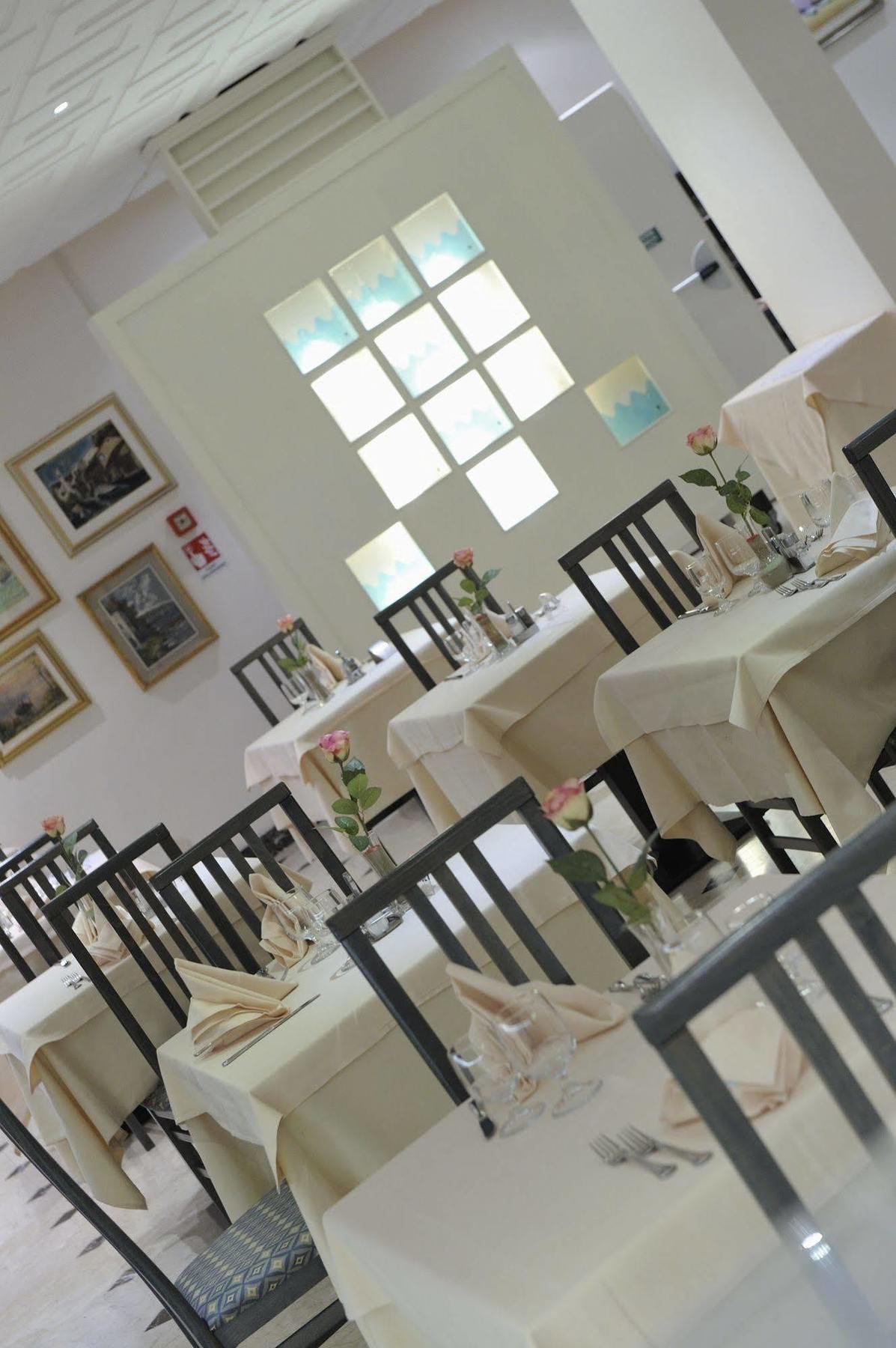 Hotel Eros Lignano Sabbiadoro Luaran gambar